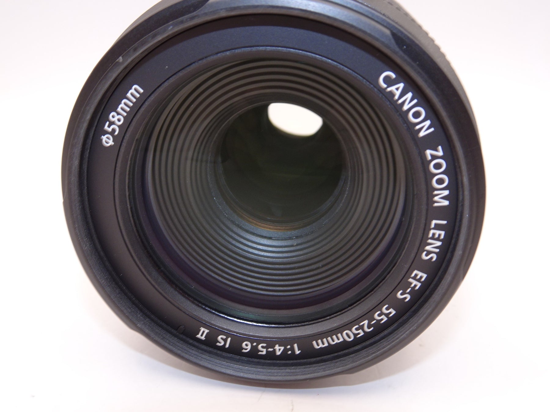 【外観特上級】Canon 望遠ズームレンズ EF-S55-250mm F4-5.6 IS II