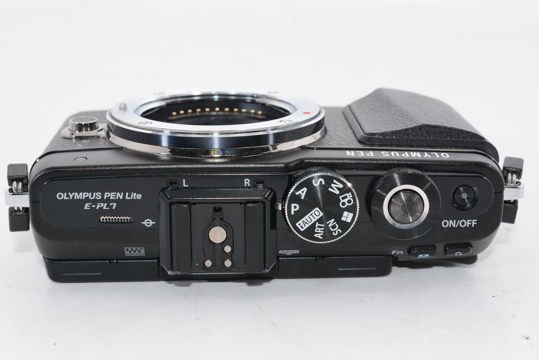 【外観特上級】OLYMPUS PEN E-PL7 ボディ ブラック ミラーレス一眼 PEN E-PL7 BODY BLK