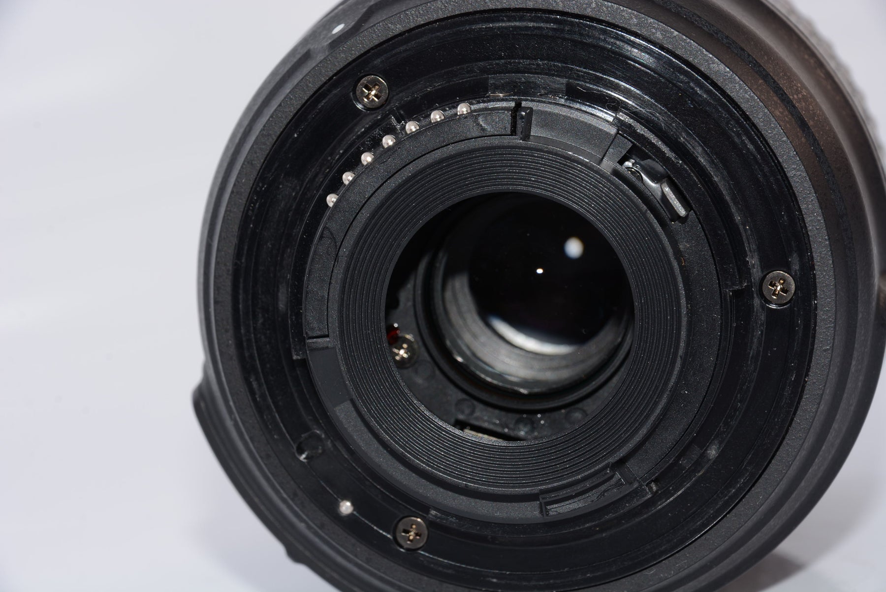 【オススメ】Nikon デジタル一眼レフカメラ D3200 レンズキット AF-S DX NIKKOR 18-55mm f/3.5-5.6G VR付属 レッド D3200LKRD