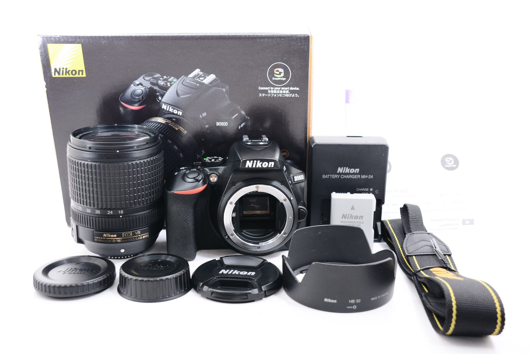【外観特上級】Nikon デジタル一眼レフカメラ D5600 18-140 VR レンズキット ブラック D5600LK18-140BK