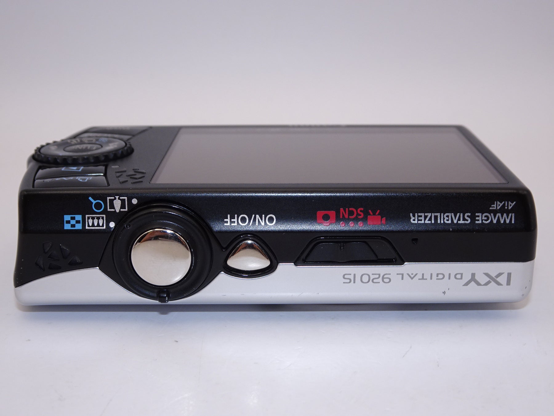 【外観特上級】Canon デジタルカメラ IXY DIGITAL (イクシ) 920 IS シルバー IXYD920IS(SL)