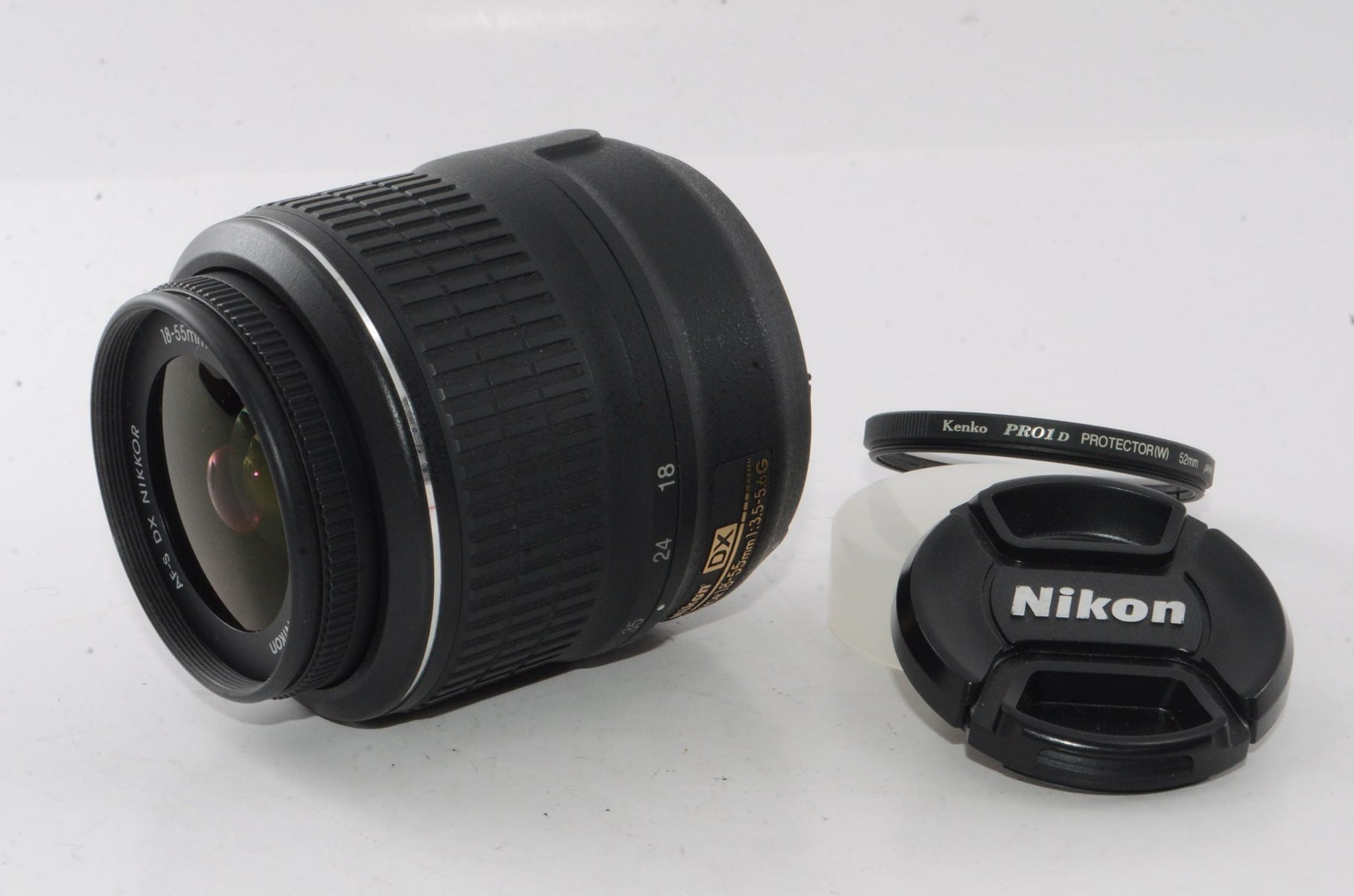 【外観特上級】Nikon 標準ズームレンズ AF-S DX NIKKOR 18-55mm f3.5-5.6G VR