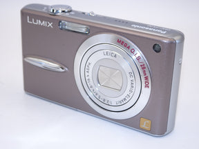 【外観特上級】パナソニック デジタルカメラ LUMIX (ルミックス) DMC-FX30