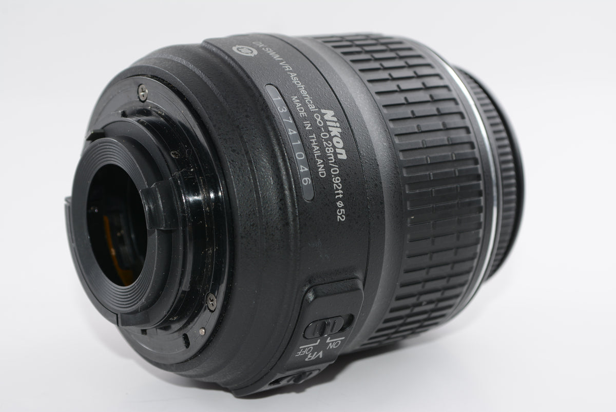 【外観特上級】Nikon 標準ズームレンズ AF-S DX NIKKOR 18-55mm f3.5-5.6G VR