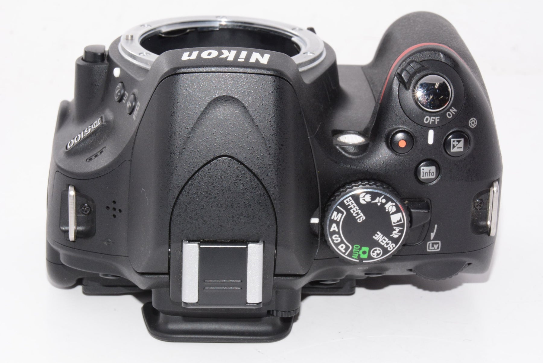 【外観特上級】Nikon デジタル一眼レフカメラ D5100 ボディ