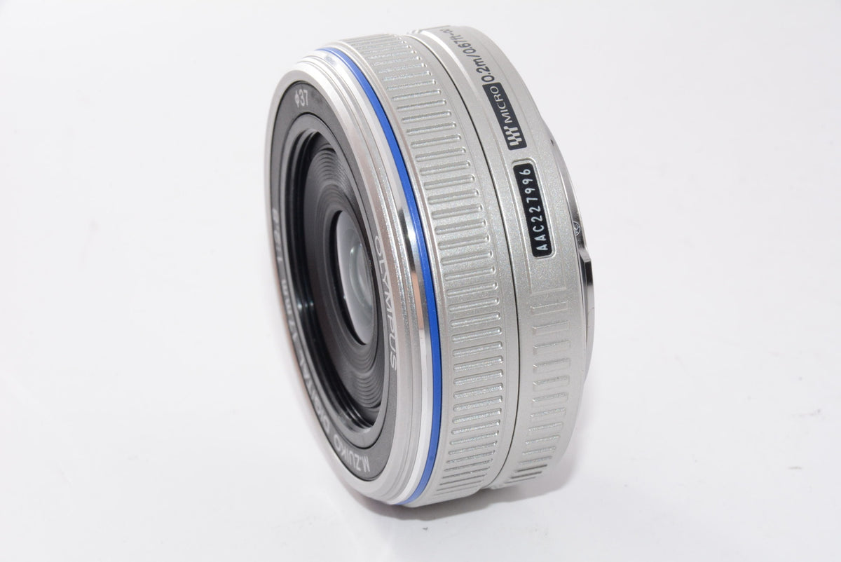【外観並級】OLYMPUS パンケーキレンズ M.ZUIKO DIGITAL 17mm F2.8 シルバー