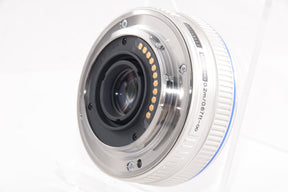 【外観特上級】OLYMPUS パンケーキレンズ M.ZUIKO DIGITAL 17mm F2.8 シルバー