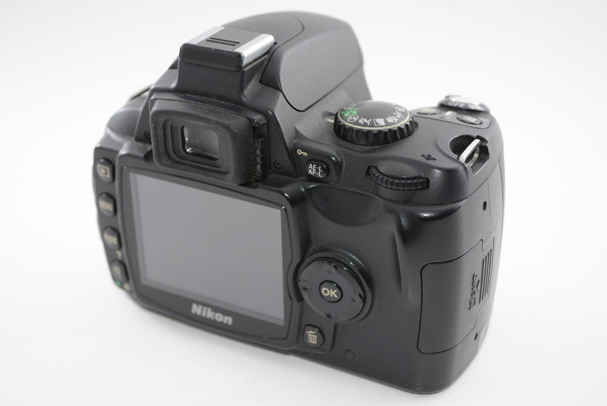 【外観特上級】Nikon デジタル一眼レフカメラ D40X ボディ
