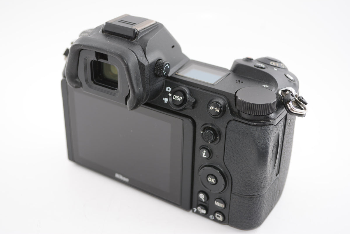 【外観特上級】Nikon ミラーレスカメラ 一眼 Z6 ボディ