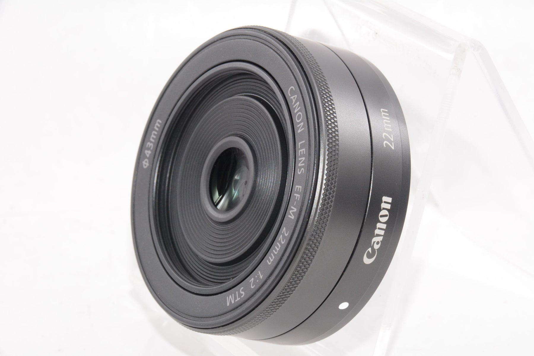 【外観特上級】Canon 単焦点広角レンズ EF-M22mm F2 STM シルバー ミラーレス一眼対応 EF-M222STMSL