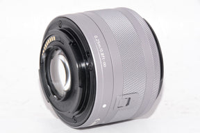 【外観特上級】Canon 標準ズームレンズ EF-M15-45mm F3.5-6.3IS STM(シルバー) ミラーレス一眼対応 EF-M15-45ISSTMSL