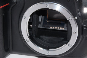 【外観並級】Nikon デジタル一眼レフカメラ D5000 ボディ