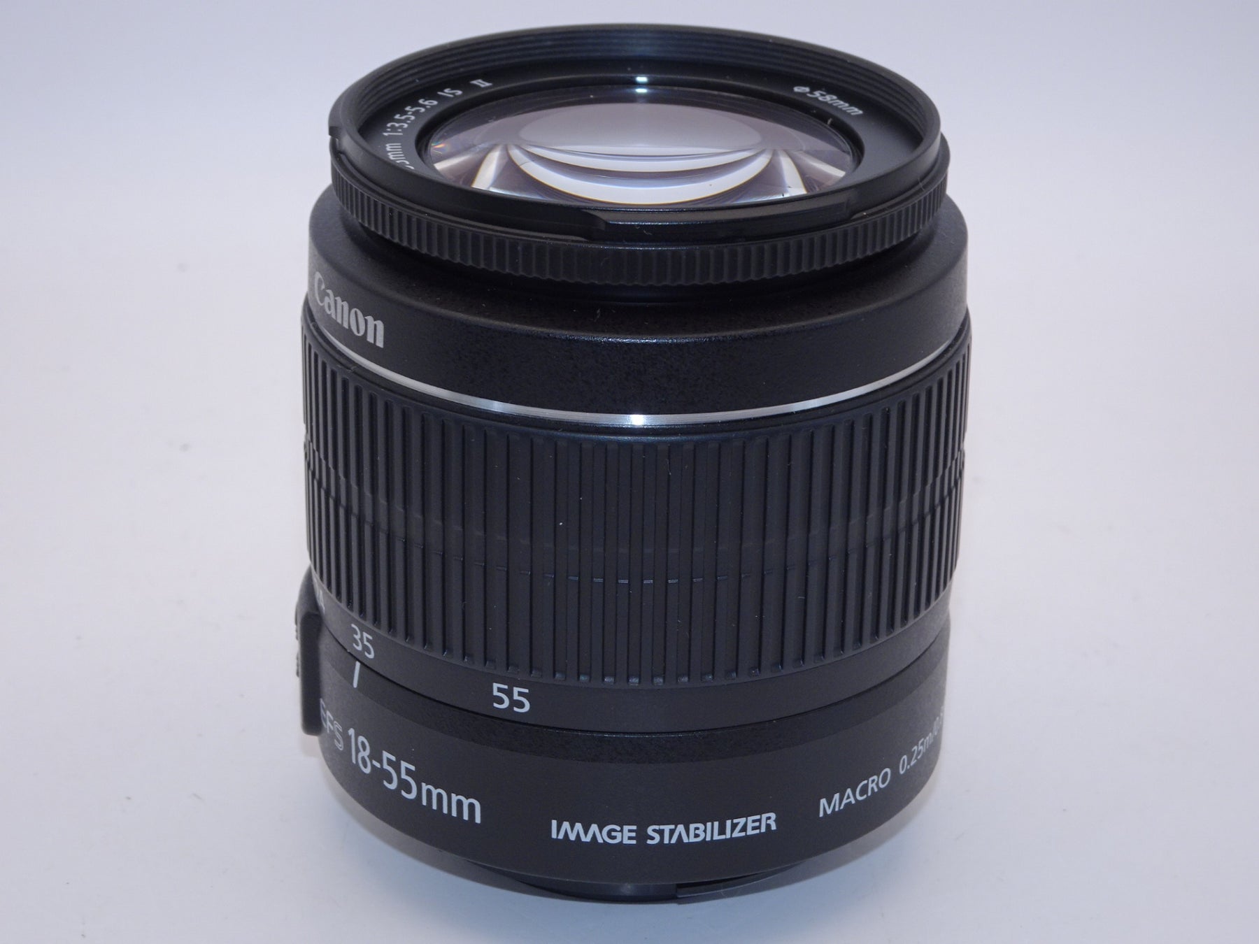 【外観特上級】Canon 標準ズームレンズ EF-S18-55mm F3.5-.5.6 IS II