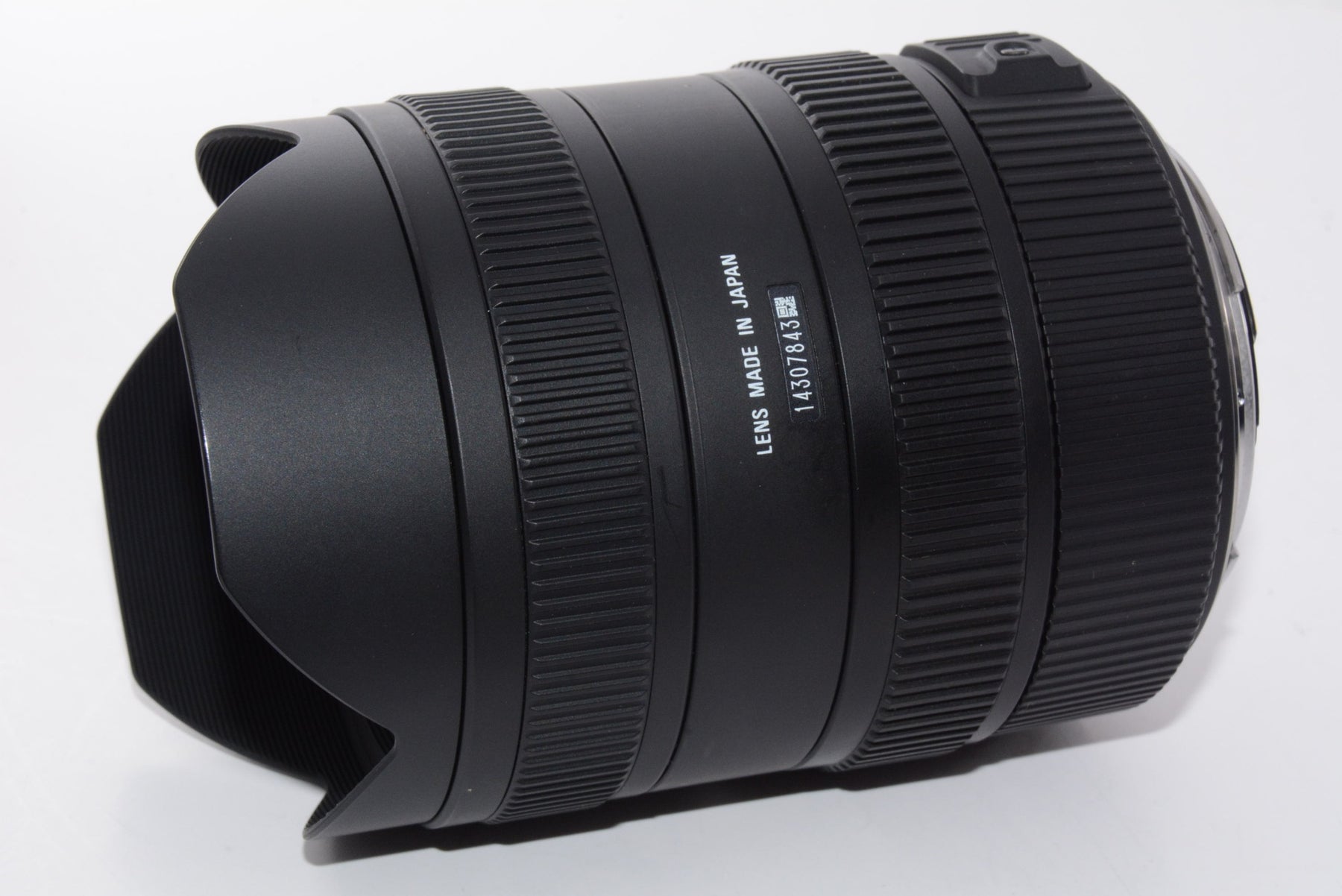 【外観特上級】SIGMA 超広角ズームレンズ 8-16mm F4.5-5.6 DC HSM キヤノン用