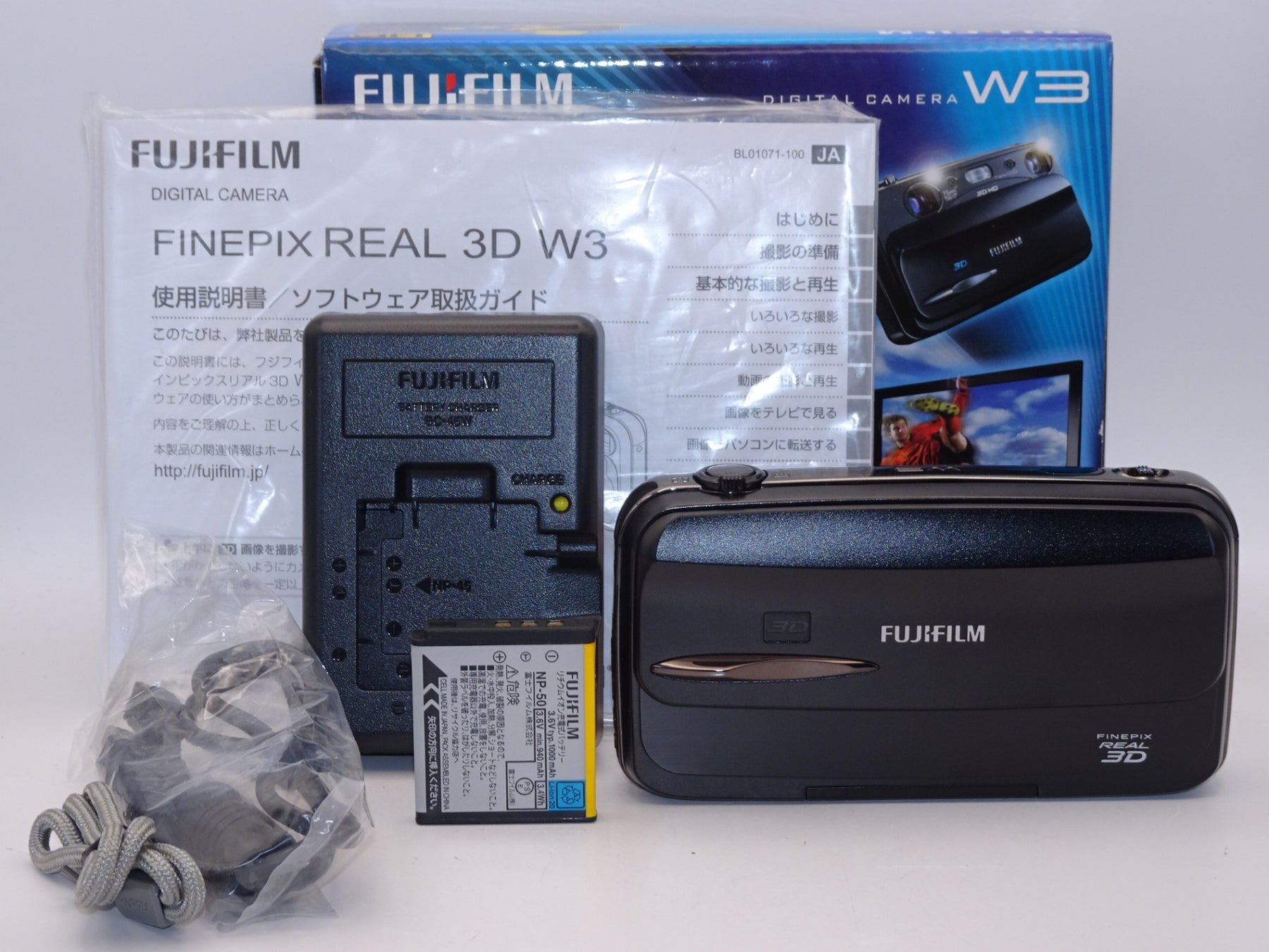 【外観特上級】FUJIFILM 3Dデジタルカメラ FinePix REAL 3D W3 F FX-3D W3