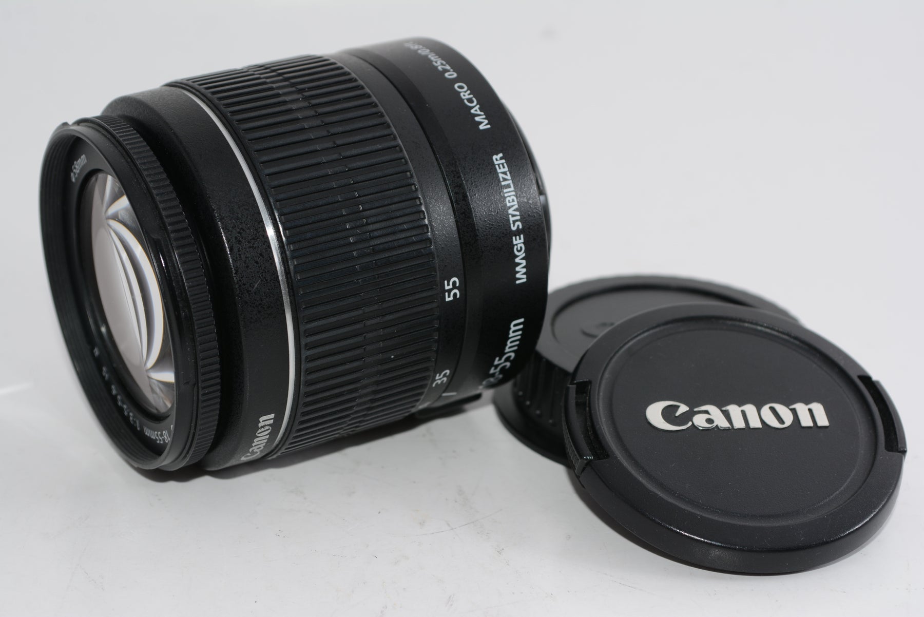 【外観並級】Canon 標準ズームレンズ EF-S18-55mm F3.5-.5.6 IS II