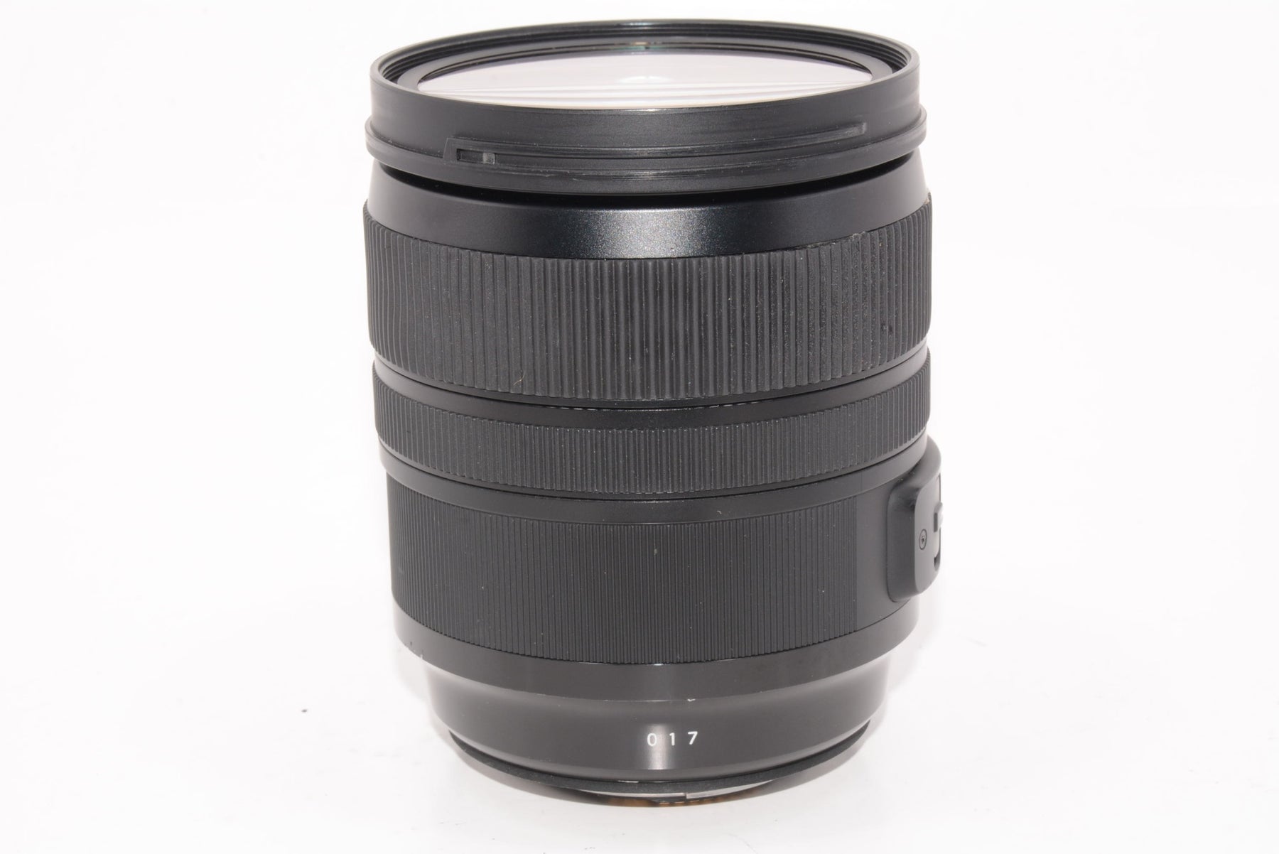 【外観並級】SIGMA 24-70mm F2.8 DG OS HSM | Art A017 | Canon EFマウント | Full-Size/Large-Format