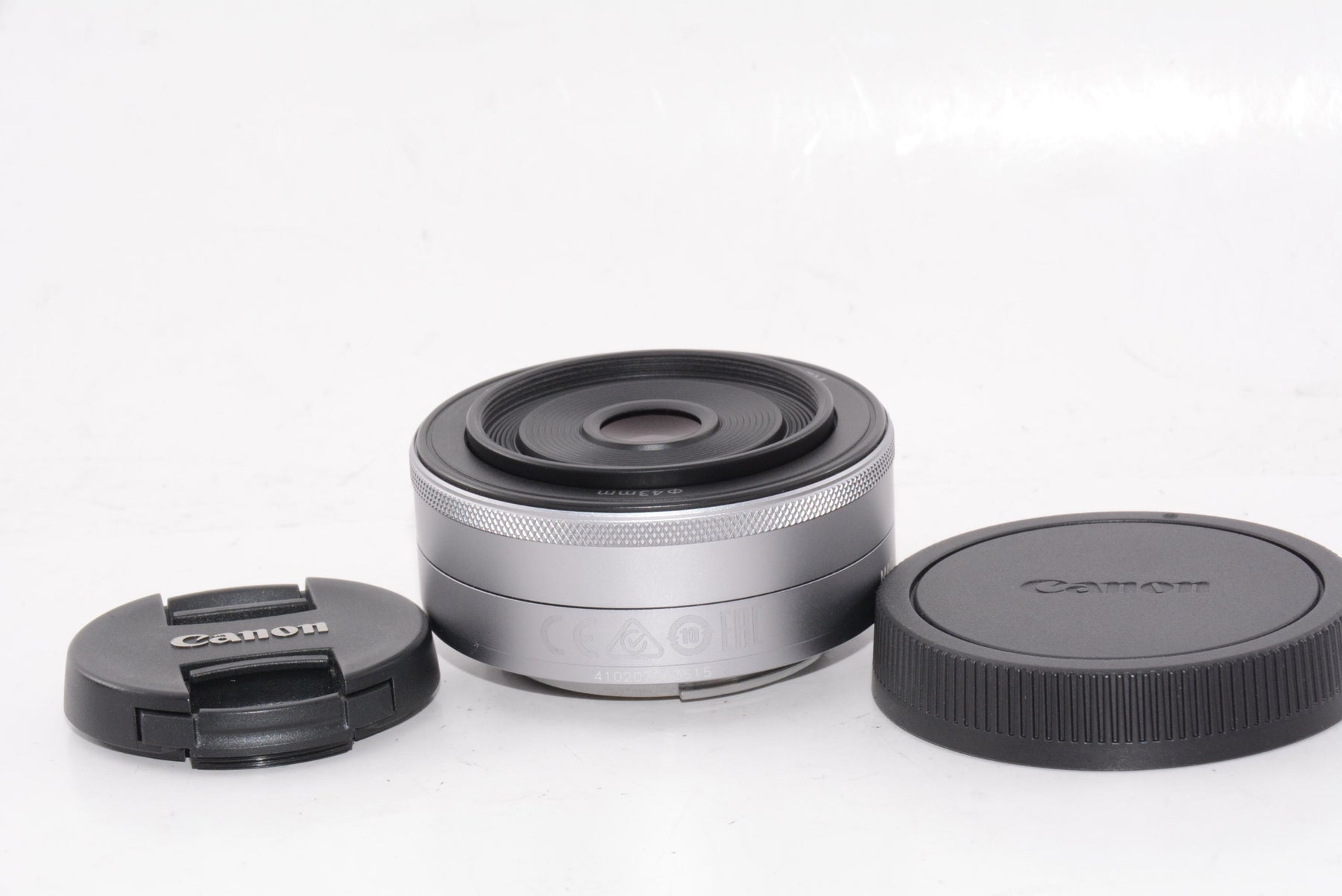 【外観並級】Canon 単焦点広角レンズ EF-M22mm F2 STM シルバー ミラーレス一眼対応 EF-M222STMSL