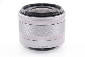 【外観特上級】Canon 標準ズームレンズ EF-M15-45mm F3.5-6.3IS STM(シルバー) ミラーレス一眼対応 EF-M15-45ISSTMSL
