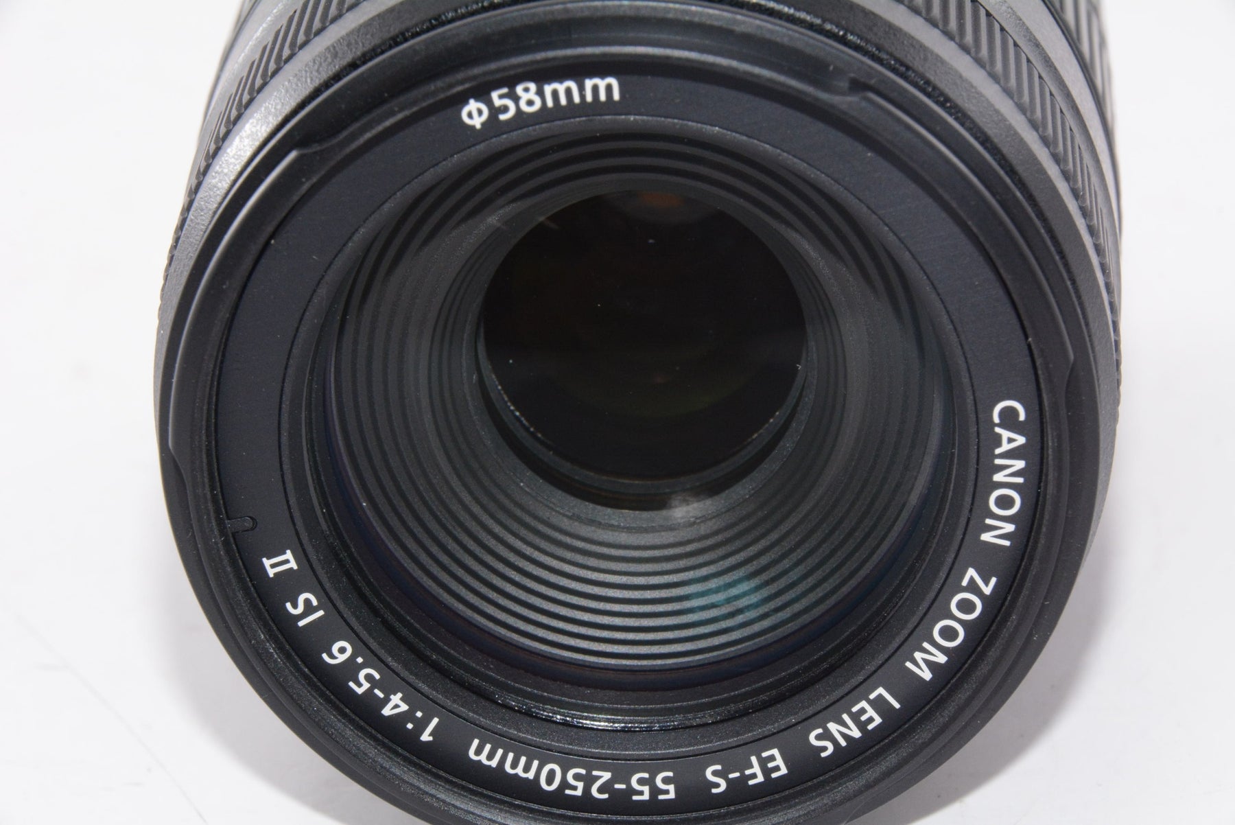 【外観特上級】Canon 望遠ズームレンズ EF-S55-250mm F4-5.6 IS II
