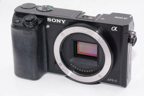 【外観並級】SONY ミラーレス一眼 α6000 ボディ ブラック ILCE-6000 B