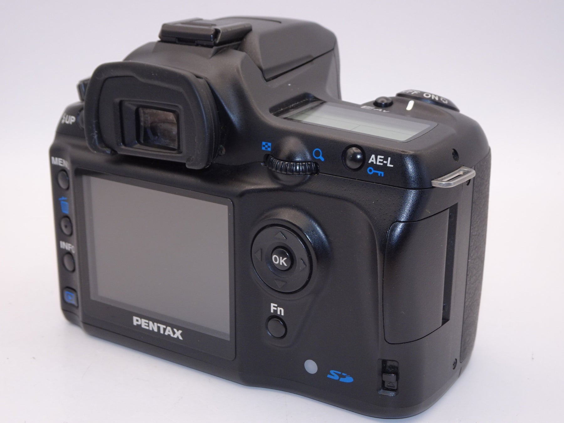 【外観並級】PENTAX *ist DS2 デジタル一眼レフカメラ本体 IST-DS2