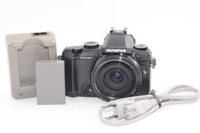 【外観並級】OLYMPUS デジタルカメラ STYLUS 1 28-300mm 全域F2.8 光学10.7倍ズーム ブラック STYLUS-1 BLK