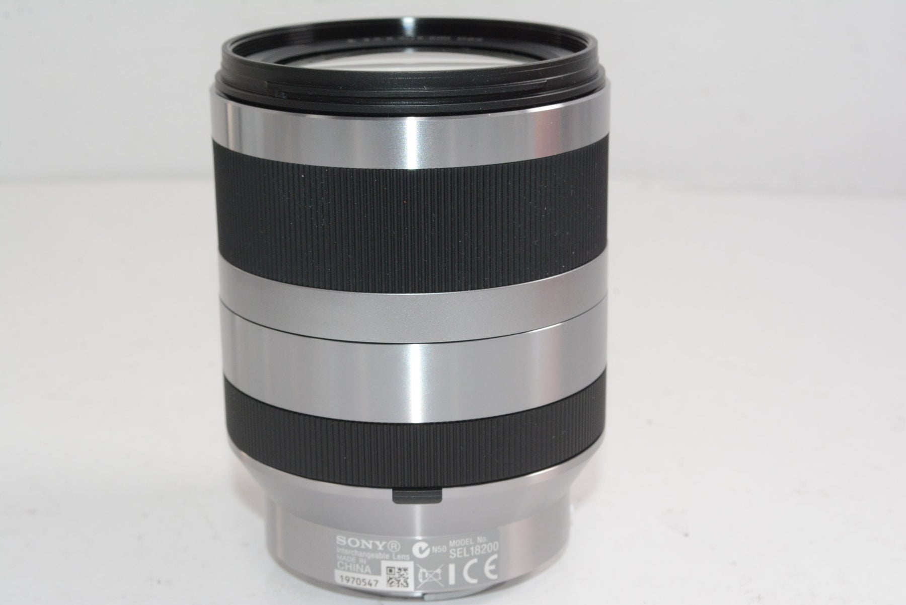 【外観特上級】ソニー SONY 高倍率ズームレンズ E 18-200mm F3.5-6.3 OSS SEL18200