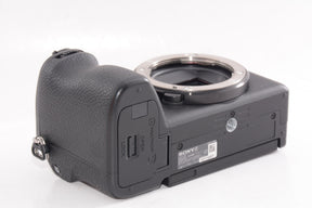 【ほぼ新品】ソニー APS-C ミラーレス一眼カメラ  α6700  ボディ ブラック ILCE-6700