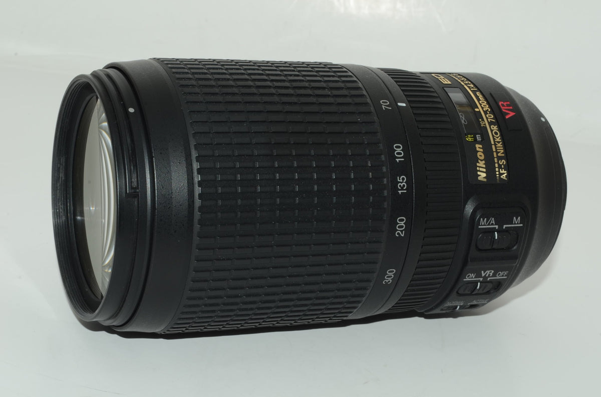 【外観特上級】Nikon AF-S VR Zoom Nikkor 70-300mm f/4.5-5.6G IF-ED