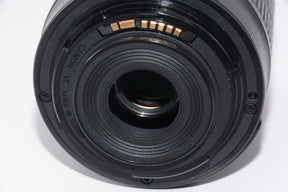 【外観特上級】Canon 標準ズームレンズ EF-S18-55mm F3.5-5.6 IS STM