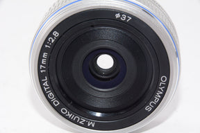 【外観並級】OLYMPUS パンケーキレンズ M.ZUIKO DIGITAL 17mm F2.8 シルバー