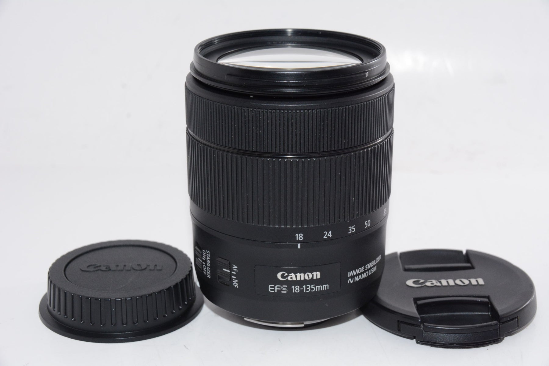 【外観特上級】Canon 標準ズームレンズ EF-S18-135㎜ F3.5-5.6 IS USM APS-C対応