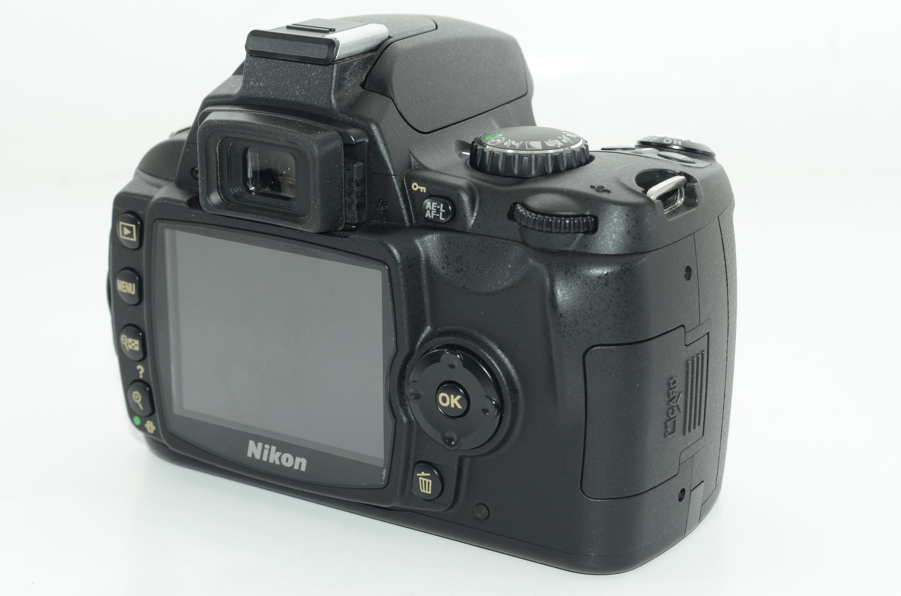 【外観特上級】Nikon デジタル一眼レフカメラ D40 レンズキット ブラック D40BLK