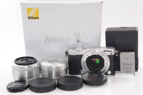 【外観並級】Nikon ミラーレス一眼 Nikon1 J5 ダブルレンズキット シルバー