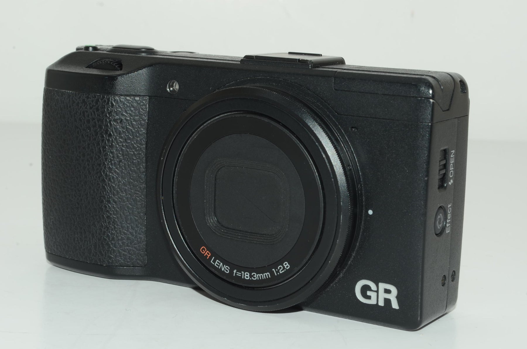 【外観特上級】RICOH デジタルカメラ GR APS-CサイズCMOSセンサー ローパスフィルタレス 175740