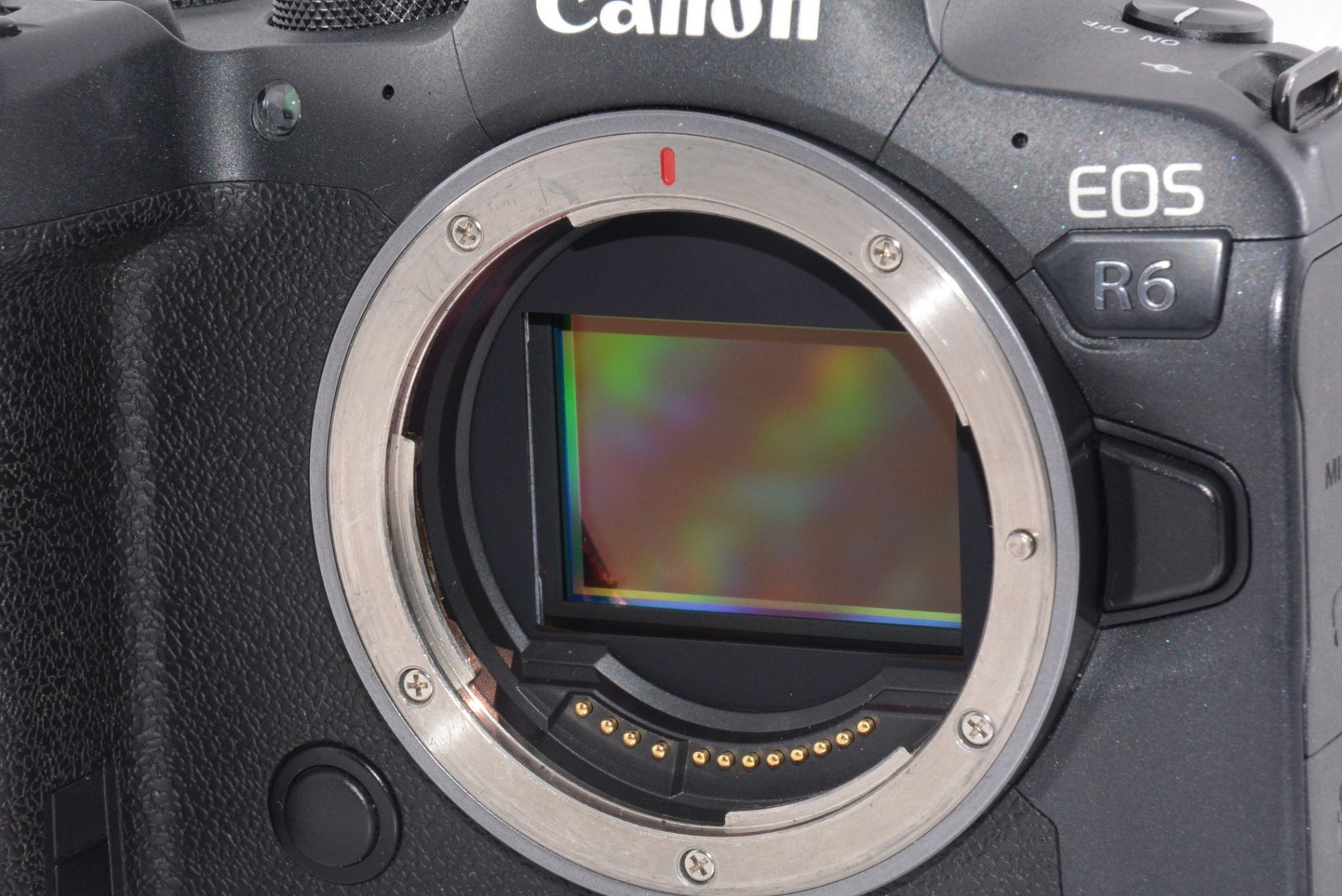 【外観並級】Canon ミラーレス一眼カメラ EOS R6 ボディー EOSR6