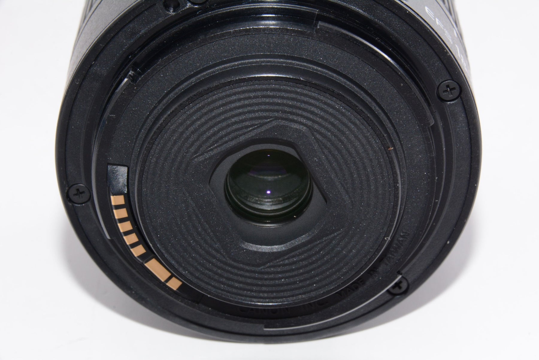 【外観特上級】Canon 標準ズームレンズ EF-S18-55mm F3.5-5.6 IS STM
