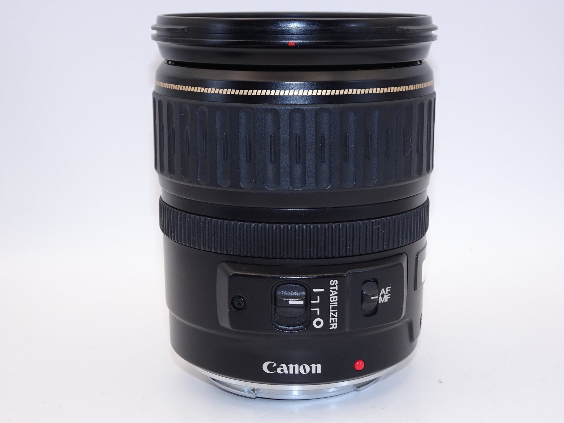 【外観並級】Canon 標準ズームレンズ EF28-135mm F3.5-5.6 IS USM フルサイズ対応