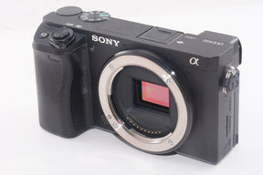 【外観特上級】ソニー ミラーレス一眼 α6400 パワーズームレンズキット E PZ 16-50mm F3.5-5.6 OSS ブラック ILCE-6400L B