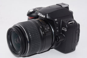 【外観特上級】Nikon デジタル一眼レフカメラ D40 レンズキット ブラック D40BLK