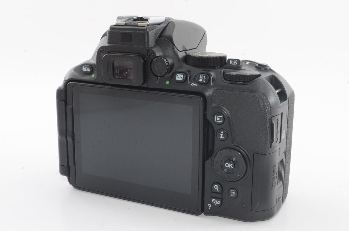【外観並級】Nikon デジタル一眼レフカメラ D5600 ボディ