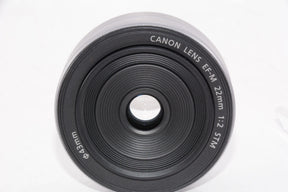 【外観並級】Canon 単焦点広角レンズ EF-M22mm F2 STM シルバー ミラーレス一眼対応 EF-M222STMSL