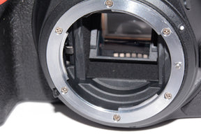 【外観特上級】Nikon デジタル一眼レフカメラ D5600 ボディ