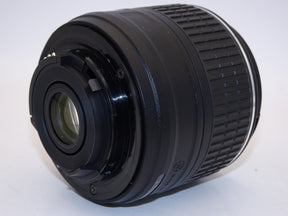 【外観特上級】Nikon 標準ズームレンズ AF-S DX NIKKOR 18-55mm f/3.5-5.6G VR II