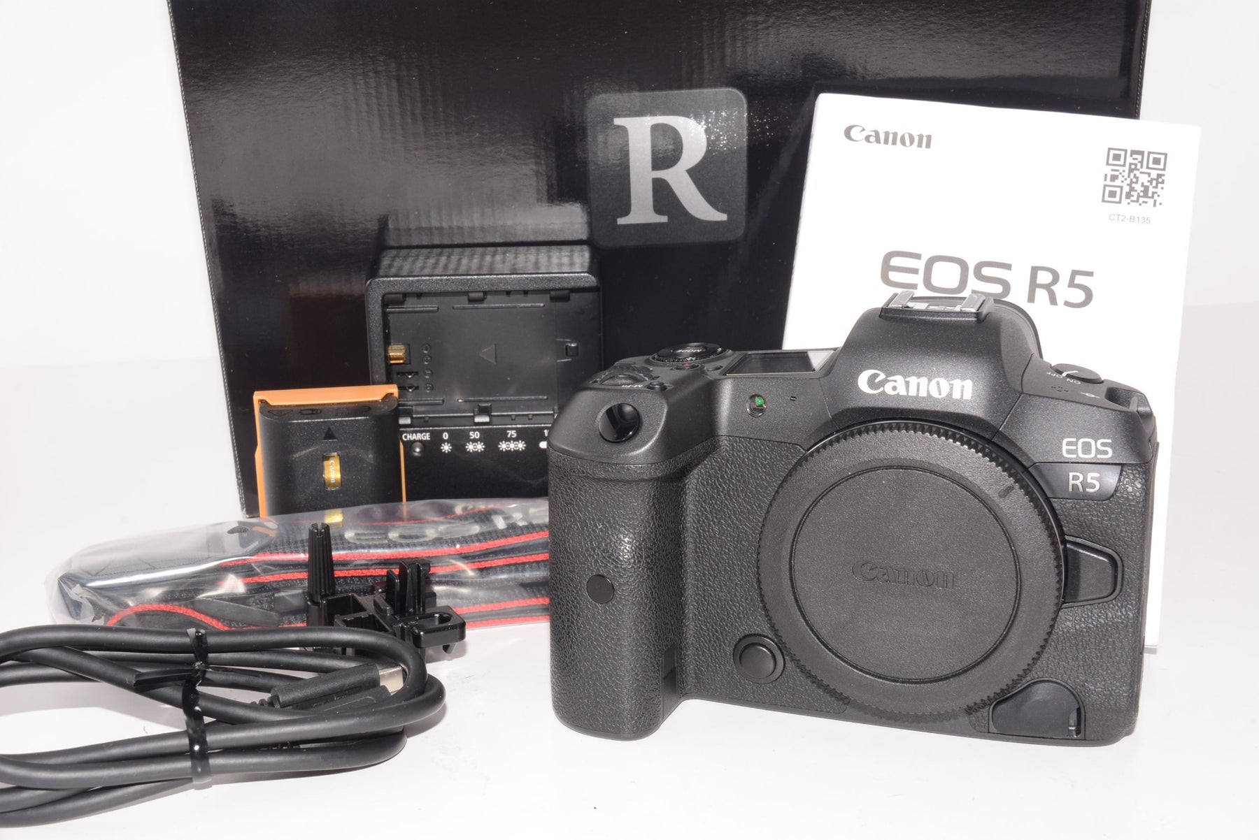 【外観特上級】Canon ミラーレス一眼カメラ EOS R5 ボディー EOSR5