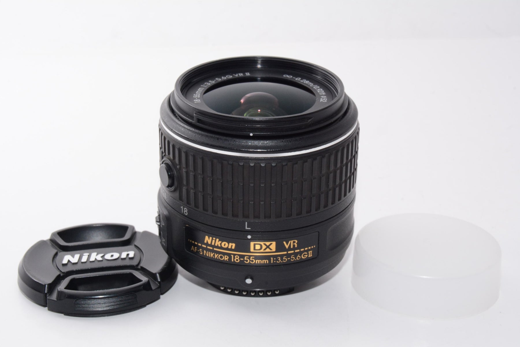 【外観並級】Nikon 標準ズームレンズ AF-S DX NIKKOR 18-55mm f/3.5-5.6G VR II