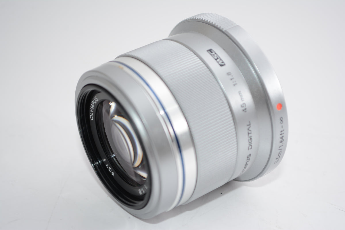 【外観特上級】OLYMPUS 単焦点レンズ M.ZUIKO DIGITAL 45mm F1.8 シルバー