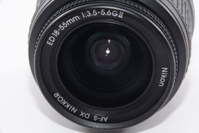 【外観特上級】Nikon 標準ズームレンズ AF-S DX Zoom Nikkor ED 18-55mm f/3.5-5.6 G II  ブラック
