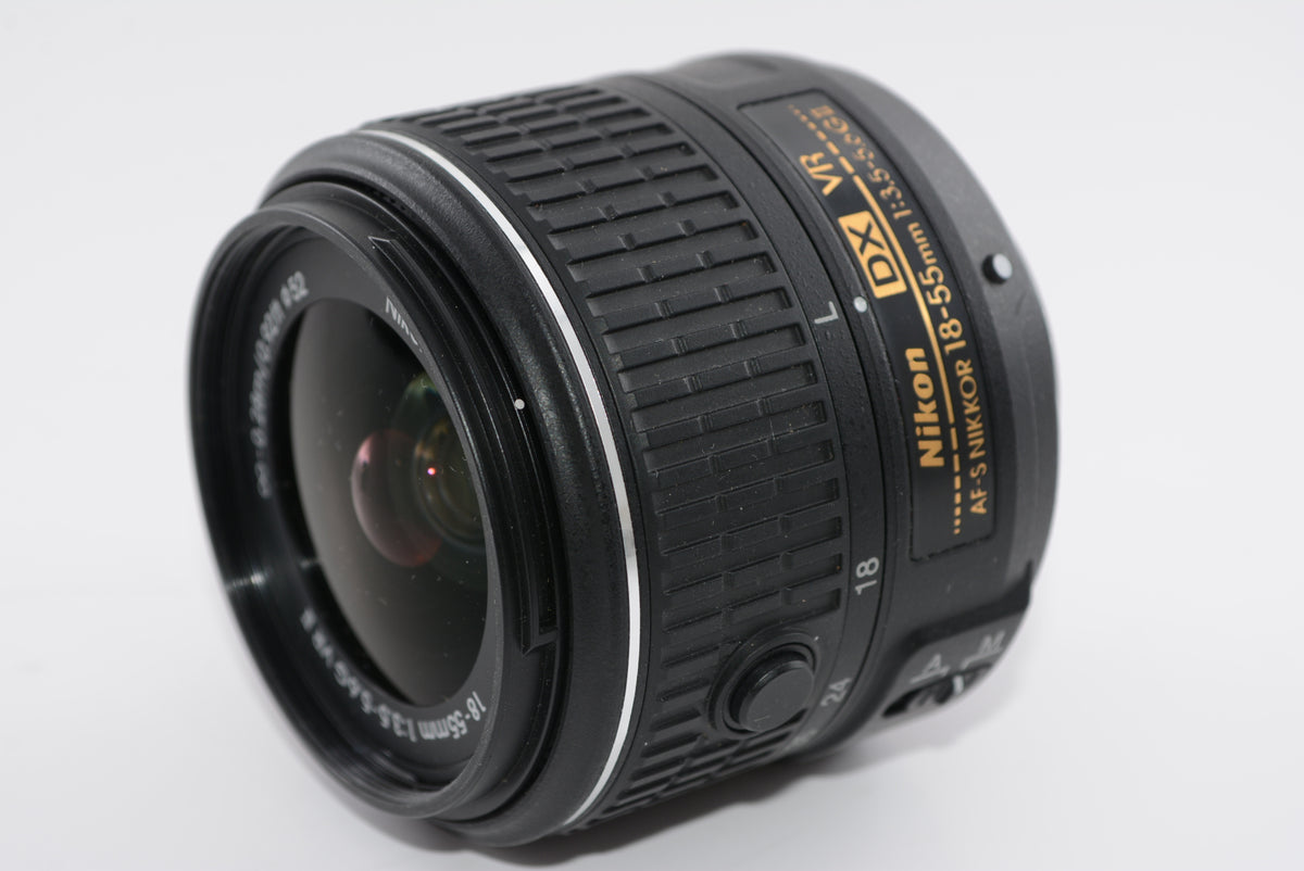 【外観特上級】Nikon 標準ズームレンズ AF-S DX NIKKOR 18-55mm f/3.5-5.6G VR II